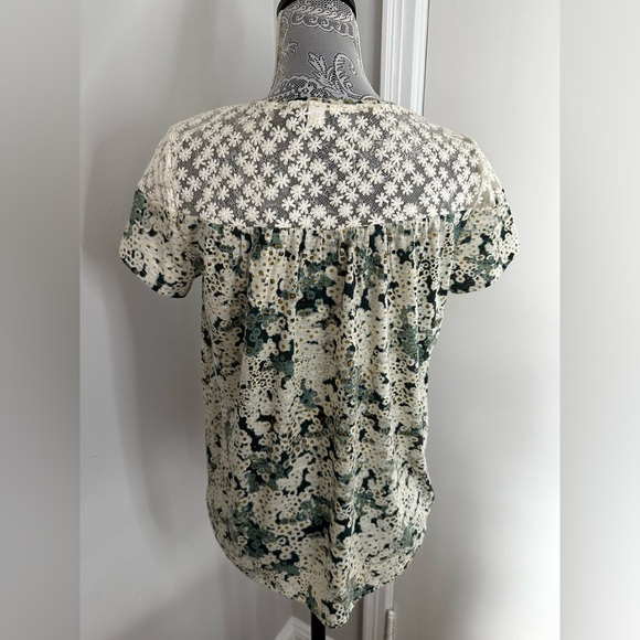 LC Lauren Conrad Top with Daisy White Lace Yoke. Mini Floral Print. Soft, Flowy. - Picture 2 of 16
